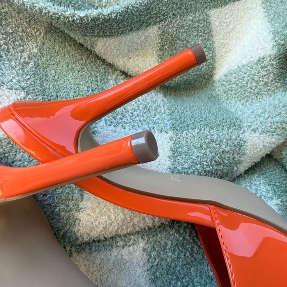 Steve Madden Vibrant Orange Heels - Picture 5 of 5